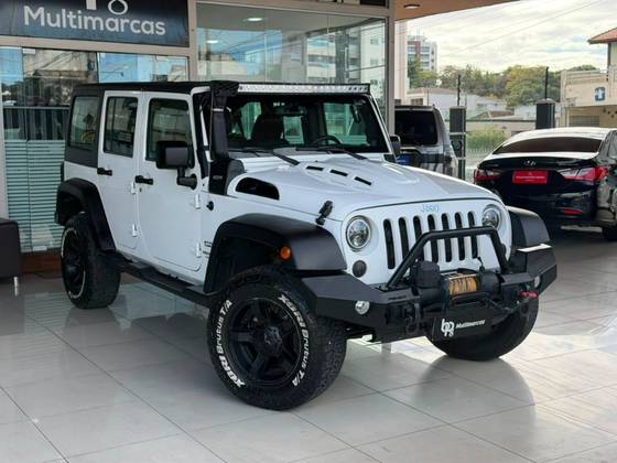 JEEP WRANGLER 3.6 UNLIMITED SPORT 4X4 V6 GASOLINA 4P AUTOMÁTICO JEEP WRANGLER 3.6 UNLIMITED SPORT 4X4 V6 GASOLINA 4P AUTOMÁTICO